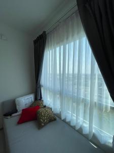 Ένα ή περισσότερα κρεβάτια σε δωμάτιο στο 2 bed condo next to BTS