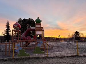 Herní místnost nebo prostor pro děti v ubytování City Center Apartment with Sauna