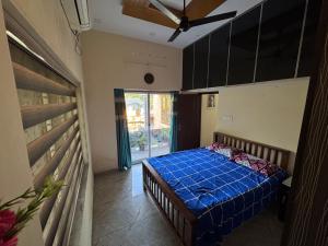 Postel nebo postele na pokoji v ubytování Gilgal House