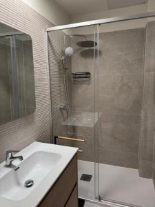 Foto de la galería de Galatea LibroVI Apartamento con arte en sus muros en Alcalá de Henares