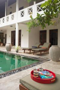 Bazén v ubytování Phoenix Retreat Luxury Villa, Sri Lanka nebo v jeho okolí