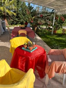 Κήπος έξω από το B&B Villa Mediterranea with parking space +93 φωτογραφίες