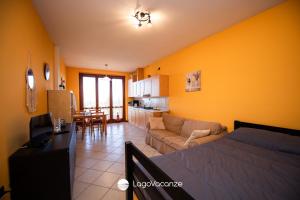 Μια τηλεόραση ή/και κέντρο ψυχαγωγίας στο Suite Panorama Puegnago