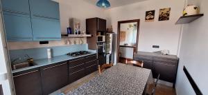 Η κουζίνα ή μικρή κουζίνα στο Fiorella's House