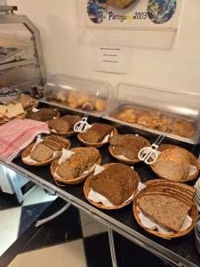 Jídlo v hotelu nebo okolí