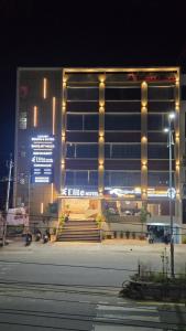 Το κτήριο όπου στεγάζεται  το ξενοδοχείο