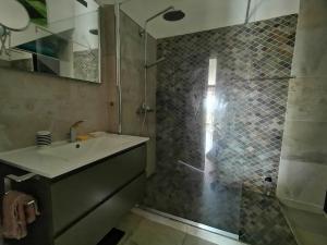 Koupelna v ubytování Sunset974