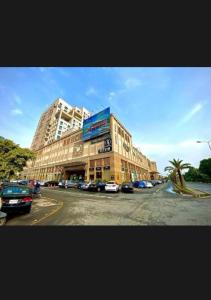 Το κτήριο όπου στεγάζεται  το διαμέρισμα