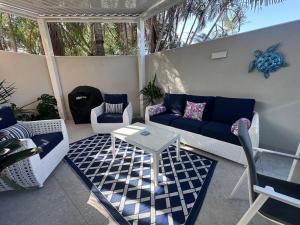 Posezení v ubytování Blue Lagoon Oasis Villa