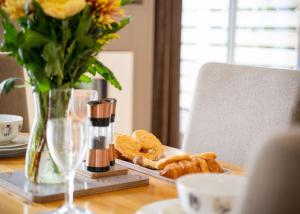 Jídlo v prázdninového areálu nebo okolí + 76 fotografií