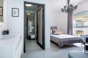 Postel nebo postele na pokoji v ubytování New Villa Los Olivos + 52 fotografií