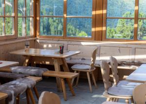 Εστιατόριο ή άλλο μέρος για φαγητό στο JAUCHZA! Berg Apartments mit 360 Grad Blick