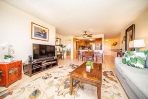 Billede fra billedgalleriet på Kihei Akahi D402 · AKH D402 2BD Condo Across Beach Ocean View AC i Wailea + 43 billeder