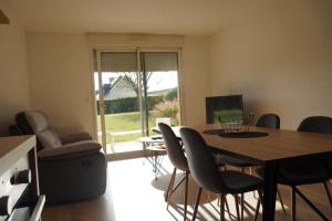 TV a/nebo společenská místnost v ubytování Alexandre