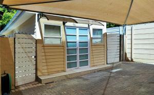 Tòa nhà nơi căn hộ tọa lạc