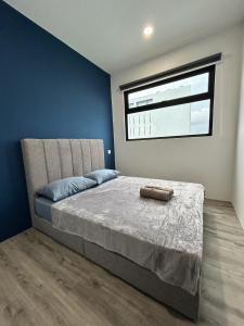 Postel nebo postele na pokoji v ubytování Podium 3BR 2BH Modern Homestay Near Aeon