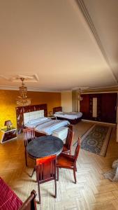 Fotografie z fotogalerie ubytování royal pyramids palace v destinaci ‘Ezbet `Abd el-Ḥamîd