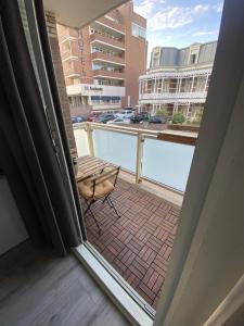 Balkón nebo terasa v ubytování The Scheveningse Meisjes