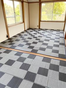 an empty room with a checkered floor at ISU BASE - Vacation STAY 12851 in Shima