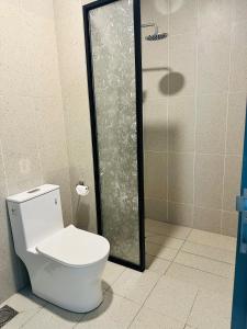 Фотография из галереи 22 Macalisterz With Komtar View 2 Queen bed в Джорджтауне +31 фотография