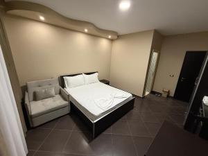 Postel nebo postele na pokoji v ubytování Kulla Resort + 6 fotografií