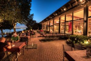 Fotografie z fotogalerie ubytování Haus Rheinblick Ott v destinaci Monheim