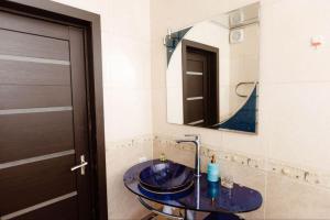 Ένα μπάνιο στο Уалих159 +6 φωτογραφίες