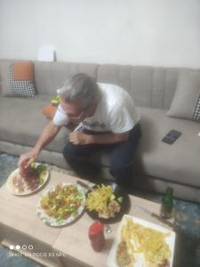 Jídlo v penzionu nebo okolí + 7 fotografií