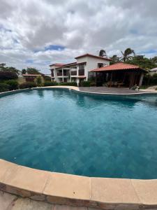 Bazén v ubytování Residência Vittoria nebo v jeho okolí