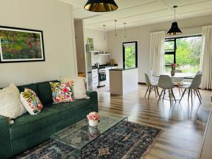 Η κουζίνα ή μικρή κουζίνα στο Sugarbird House