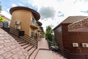 Φωτογραφία από το άλμπουμ του Volta Serene Hotel σε Trofwi