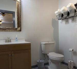 Koupelna v ubytování Redfish Bed and Bath