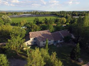 Gallery image of Domaine des Petits Cancets in L'Isle-sur-la-Sorgue