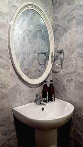 Vannituba majutusasutuses Transient Home- Entire House Near the Beach +30 fotot