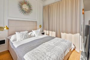 Postel nebo postele na pokoji v ubytování Free car parking Appartement- 25min to Downtown + 19 fotografií