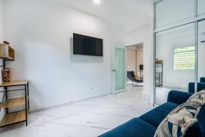 TV a/nebo společenská místnost v ubytování Pastoreo | River Trail | Generator | Morovis, PR