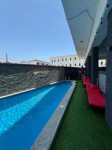 Bazén v ubytování Luxury 3BR in Lekki nebo v jeho okolí