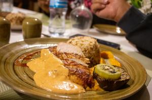 Φαγητό σε αυτό το κάμπινγκ ή κάπου εκεί κοντά