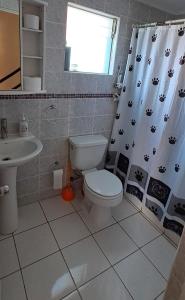 Koupelna v ubytování Casa Bahía Calderilla - Vista al Mar y Quincho Familiar