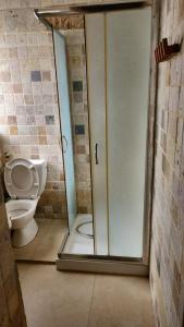 Ένα μπάνιο στο וילה ליד הנחל