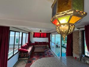 Bazén v ubytování Fès Riad Scalia Traditional Guesthouse Morocco nebo v jeho okolí