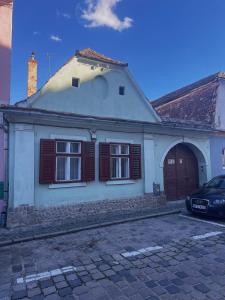 Το κτήριο όπου στεγάζεται  το διαμέρισμα