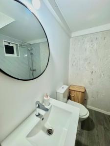 Koupelna v ubytování ByStreetHouse