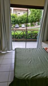 Giường trong phòng chung tại FLATS MONTE CASTELO NA MELHOR LOCALIZAÇÃO GRAVATÁ - Pe +99 ảnh