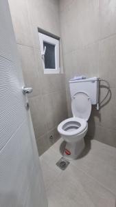 Ένα μπάνιο στο Apartmani A1-2 +17 φωτογραφίες