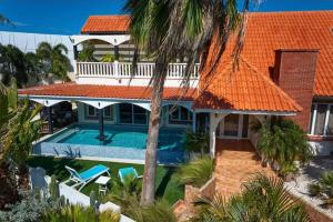 Bazén v ubytování Villa Saliña nebo v jeho okolí