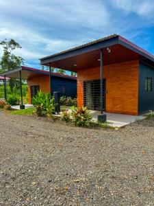 Fotografie z fotogalerie ubytování Refugio Las Cortezas v destinaci Tapantí