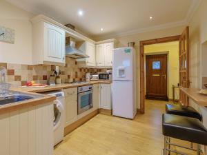 Kuchyň nebo kuchyňský kout v ubytování Little Arches - S4665 + 10 fotografií