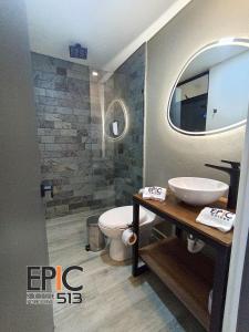 Ένα μπάνιο στο Epic Suite 513 Deluxe Aeropuerto 6P 2Hab +36 φωτογραφίες