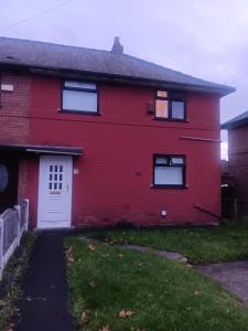 Το κτήριο όπου στεγάζεται  το δωμάτιο σε οικογενειακή κατοικία